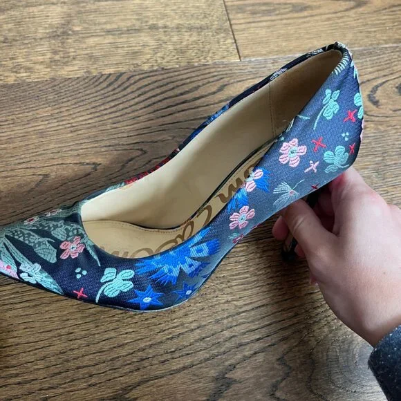 Sam Edelman Blue Floral Jacquard Heel Pumps | Size 6 Dress Shoes - Picture 6 of 8